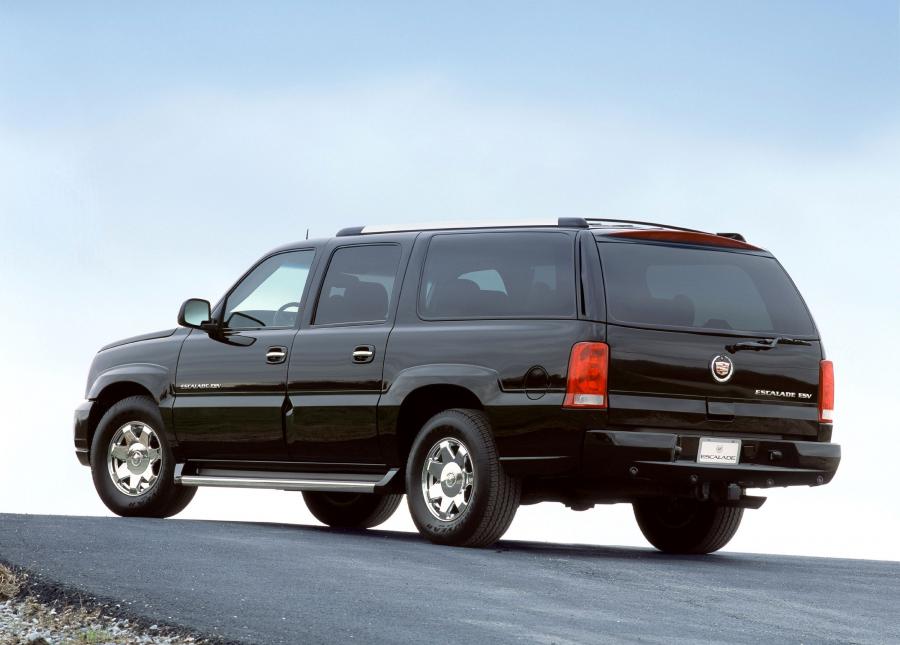  Cadillac Escalade ESV 2003 года  (фото 2 из 9)